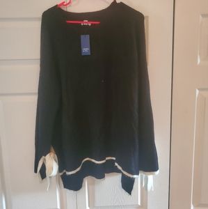 Crown ivy sweater